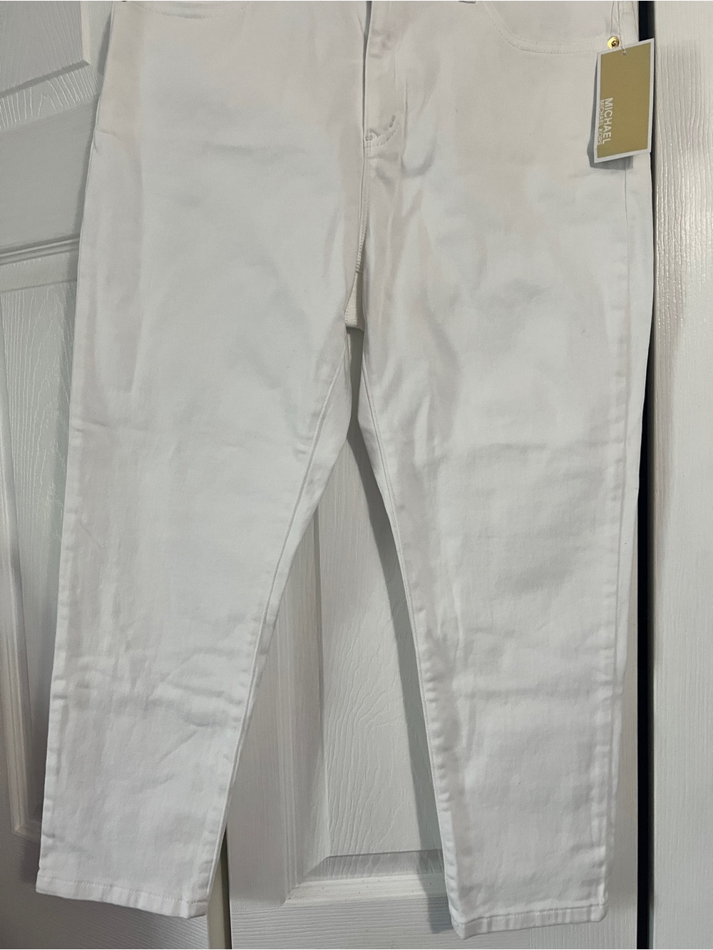 Michael Kors White Cropped Women's Jeans with Gold Hardware - Picture 4 of 10